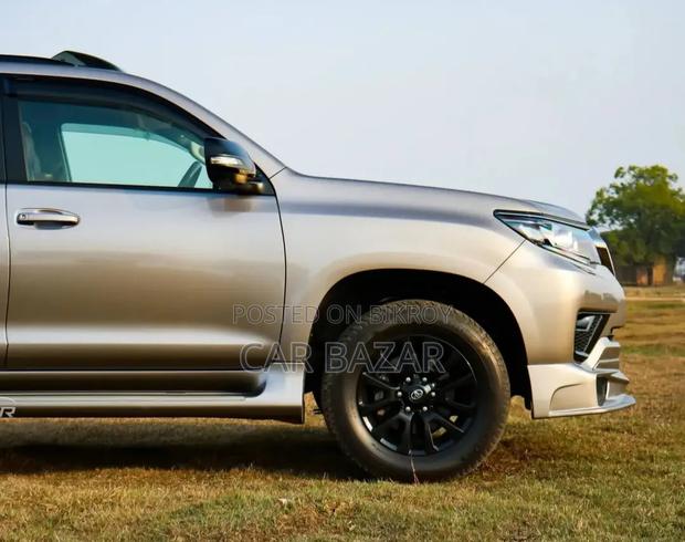 Toyota Land Cruiser Prado 2.7 2022 Brown