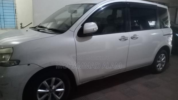 Toyota Sienta 2012 White