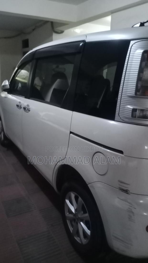 Toyota Sienta 2012 White