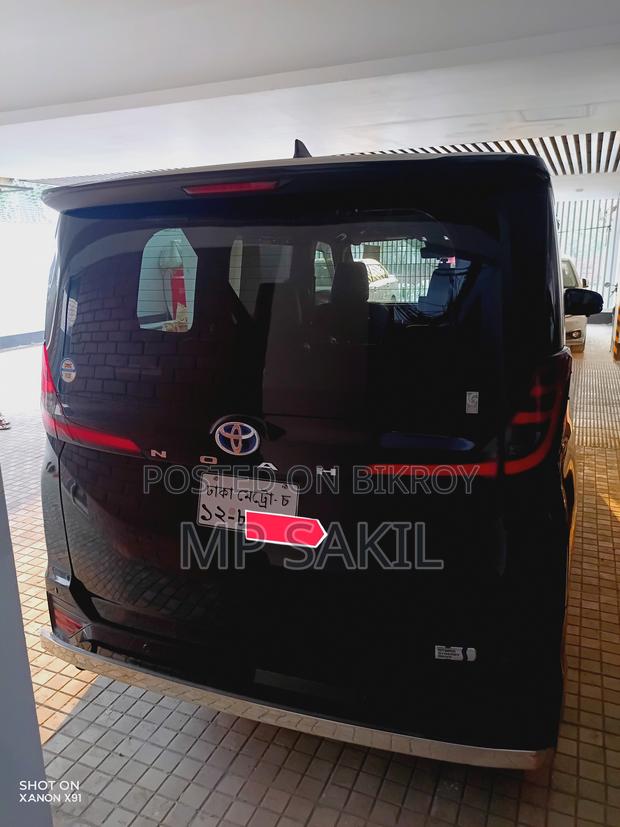 New Toyota Noah 2022 Black