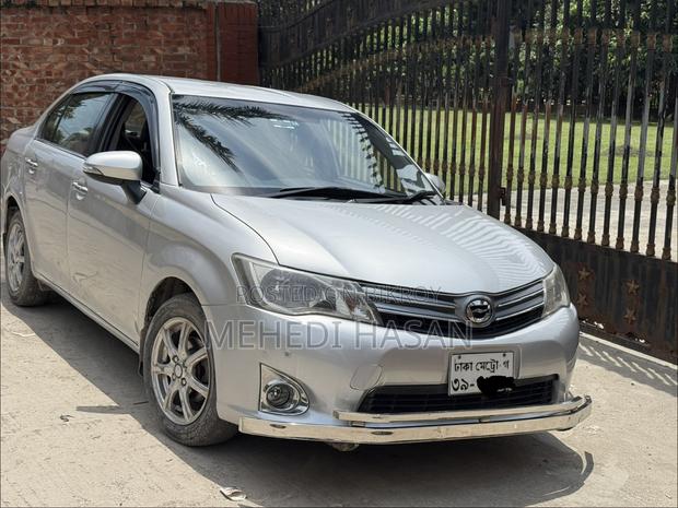 Toyota Axio 2012 Silver