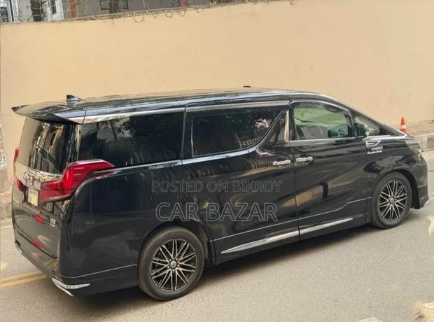 Toyota Alphard 2.5 Hybrid AWD 2019 Black