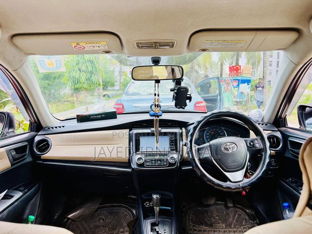 Toyota Axio 1.5 Hybrid 2WD 2014 Red