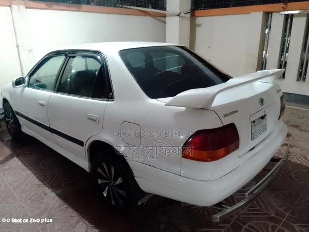Toyota Corolla 1997 White