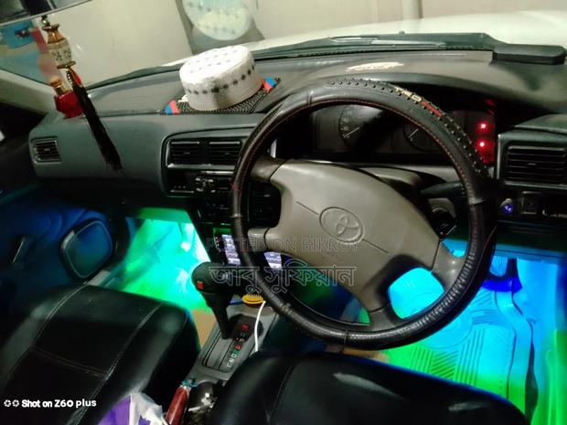 Toyota Corolla 1997 White