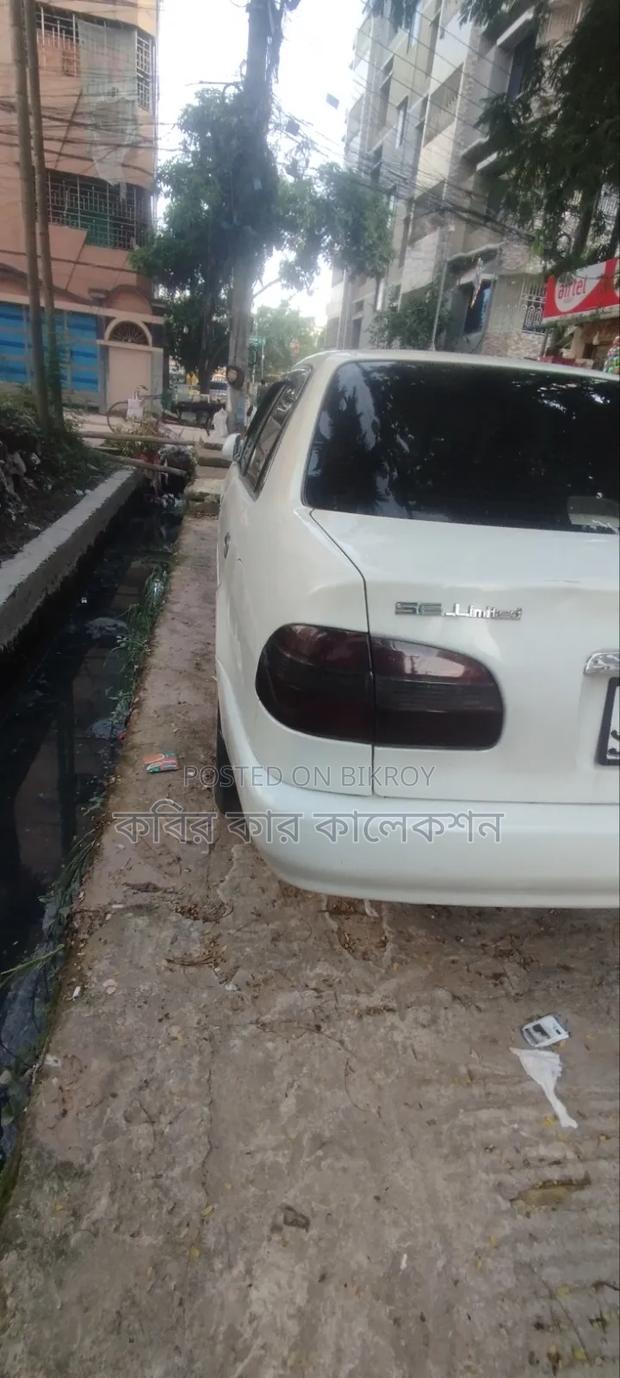 Toyota Corolla 1999 Pearl