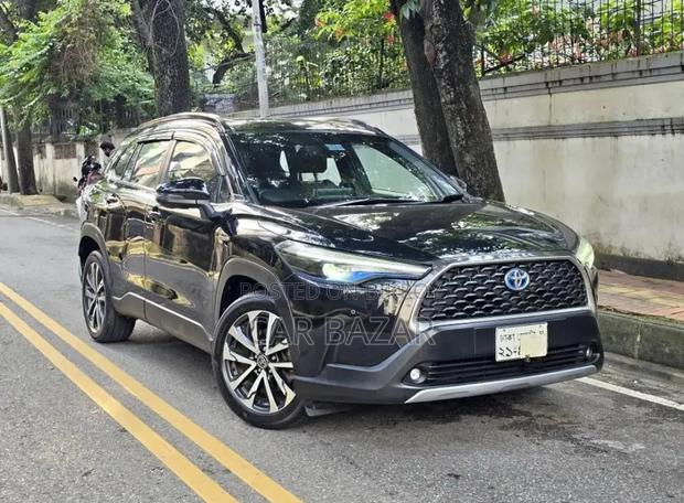 Toyota Corolla Cross 1.8 Hybrid AWD 2021 Black