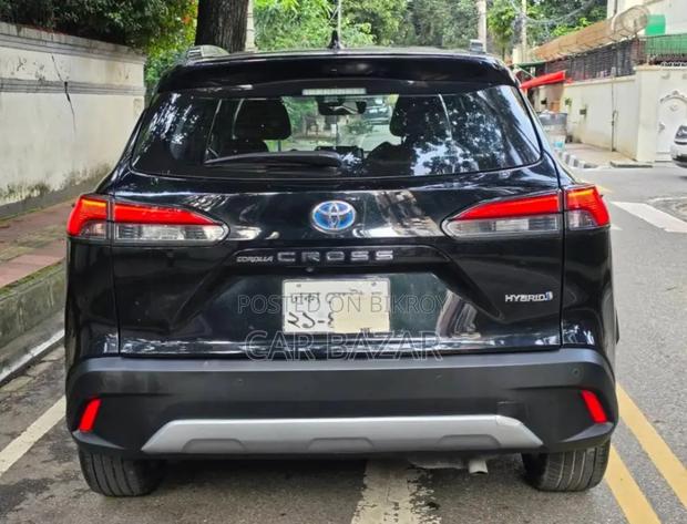 Toyota Corolla Cross 1.8 Hybrid AWD 2021 Black