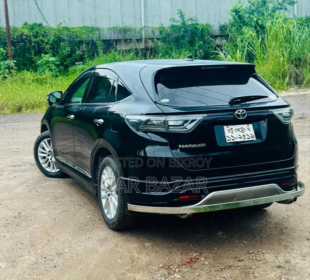 Toyota Harrier 2.0 2014 Black
