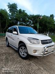 Toyota RAV4 2004 Pearl for sale