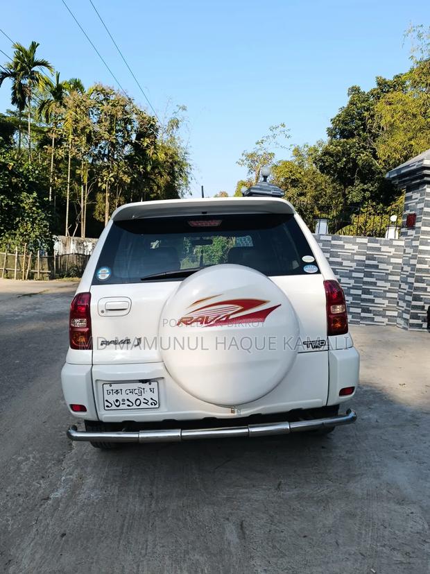 Toyota RAV4 2004 Pearl