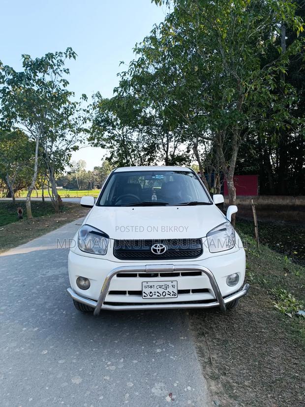 Toyota RAV4 2004 Pearl