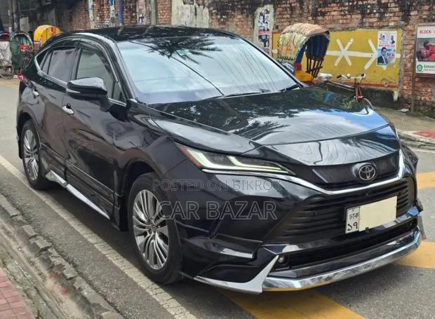 Toyota Harrier 2.0 2021 Black