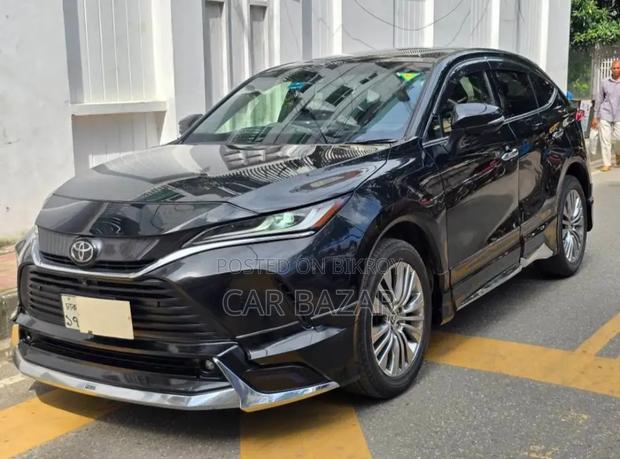 Toyota Harrier 2.0 2021 Black