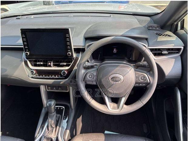Toyota Corolla Cross 1.8 Hybrid AWD 2022 Silver