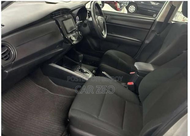 Toyota Axio 2021 Silver