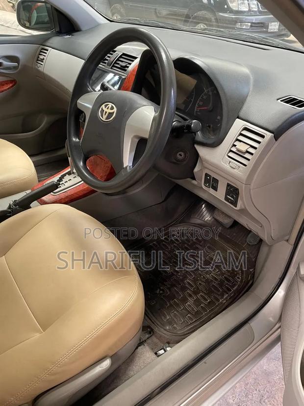 Toyota Axio 2011 Silver