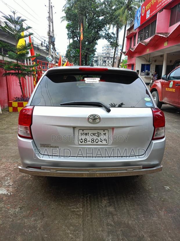 Toyota Corolla Fielder 2012 Silver