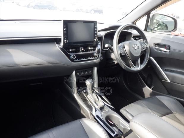 Toyota Corolla Cross 1.8 Hybrid AWD 2021 Pearl