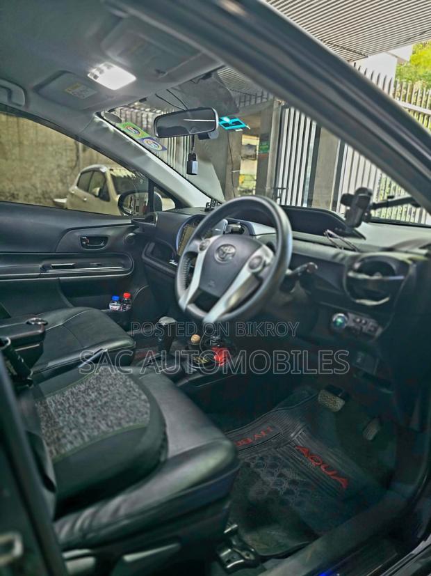 Toyota Aqua 2015 Black
