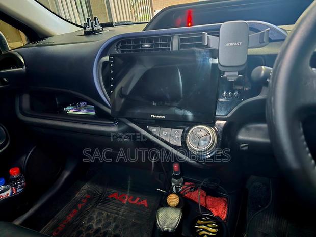 Toyota Aqua 2015 Black