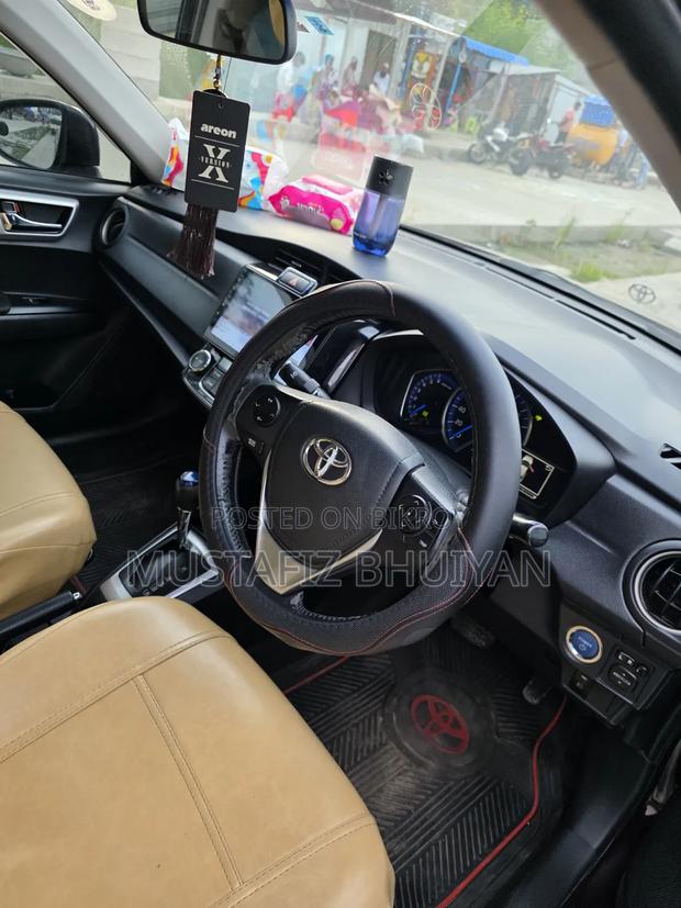 Toyota Axio 2013 Maroon