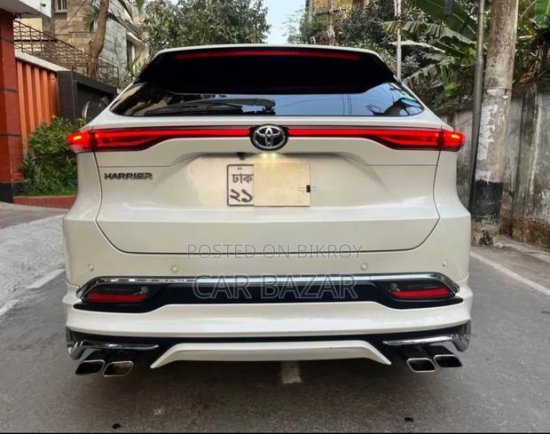 Toyota Harrier 2.0 4WD 2020 Pearl