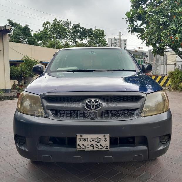 Toyota Hilux 2006 Blue