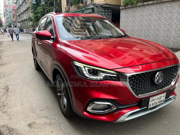 MG HS 2022 Red