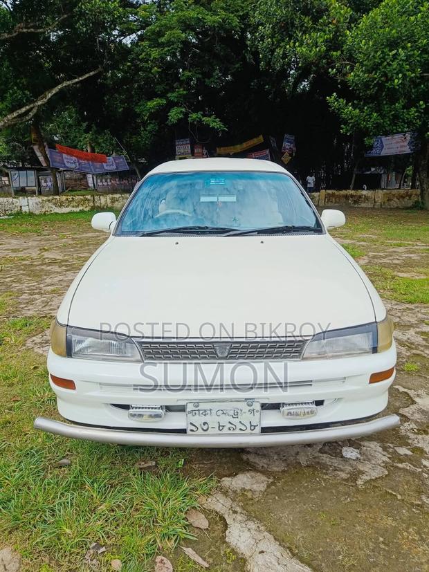 Toyota Corolla Station Wagon 1996 White