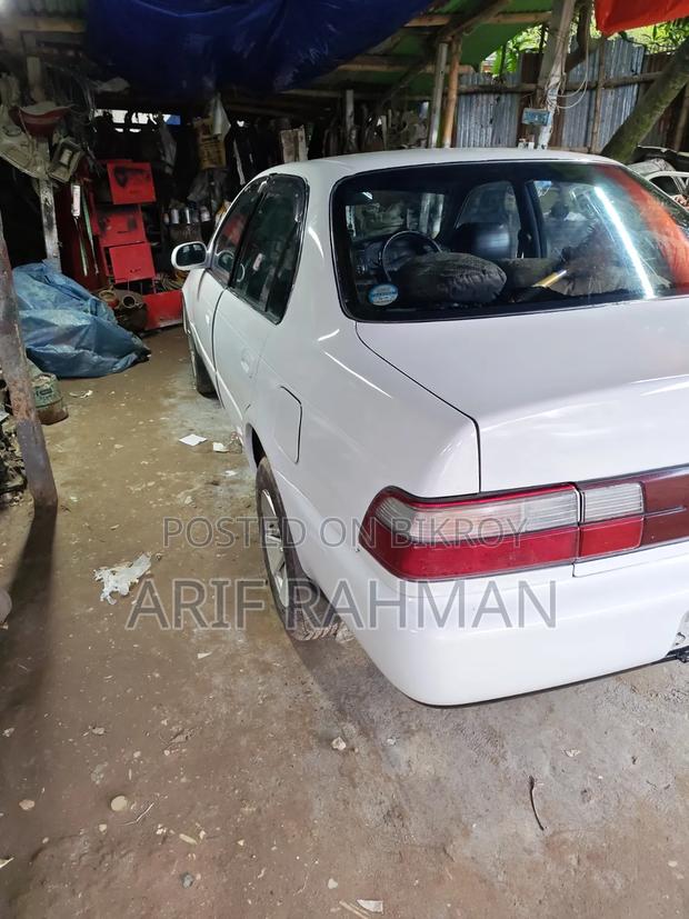 Toyota Corolla 1993 White