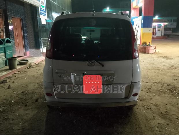 Toyota Fun Cargo 2001 White