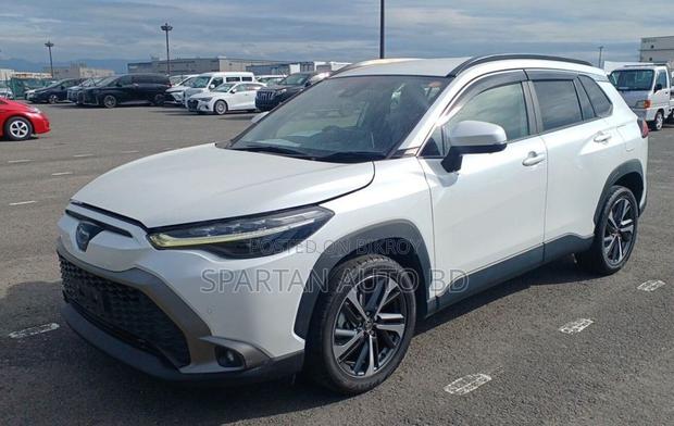 Toyota Corolla Cross 1.8 Hybrid AWD 2022 Pearl