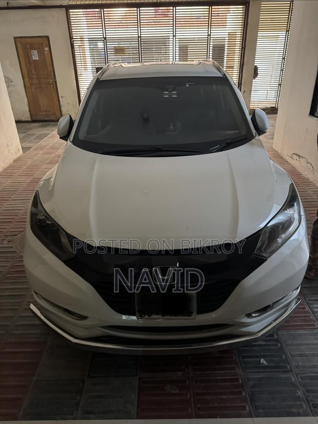 Honda Vezel 2014 Pearl