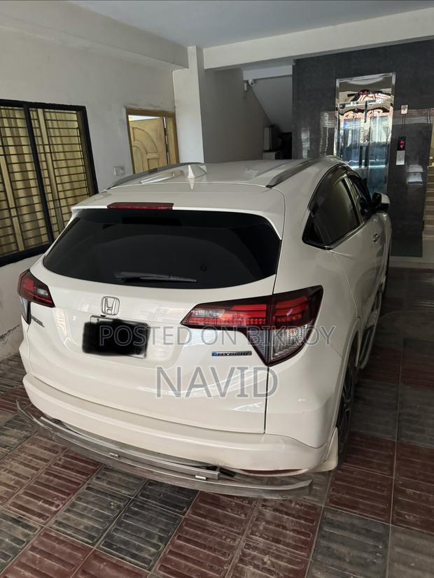 Honda Vezel 2014 Pearl