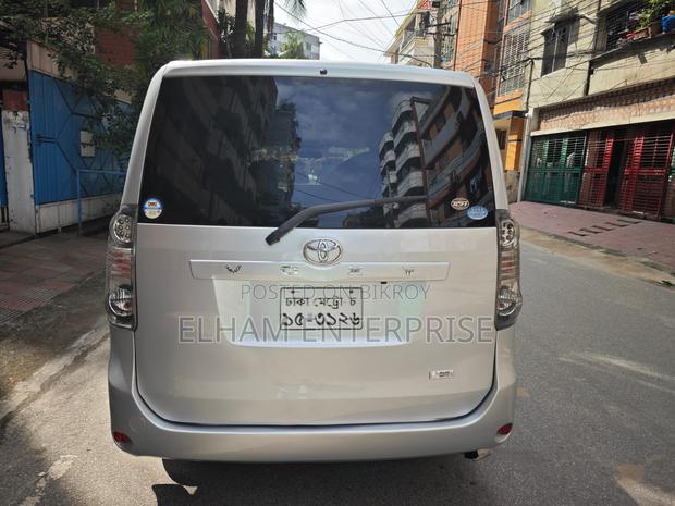 Toyota Voxy ZS Kirameki II 2WD 7-Seater 2009 Silver
