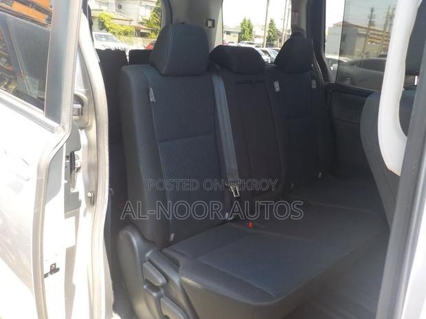 Toyota Noah 2.0 FWD (8 Seater) 2021 Silver