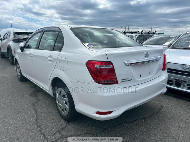 Toyota Axio 2021 Pearl