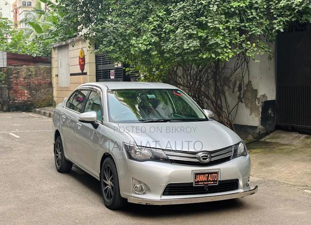 Toyota Axio 2013 Silver