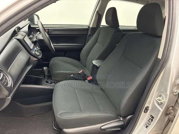 Toyota Axio 2021 Silver