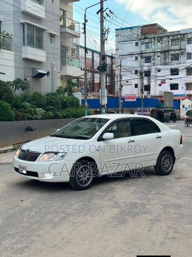 Toyota Corolla 2004 White