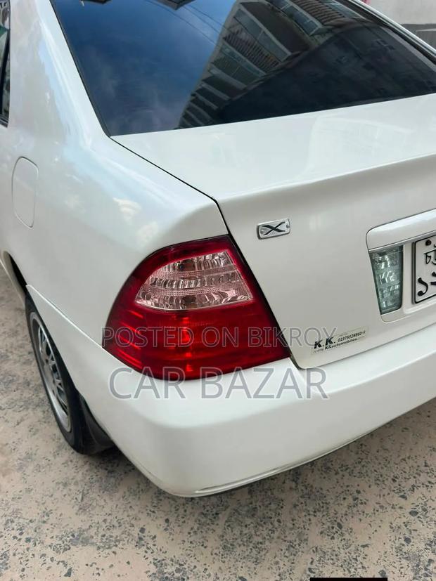 Toyota Corolla 2004 White