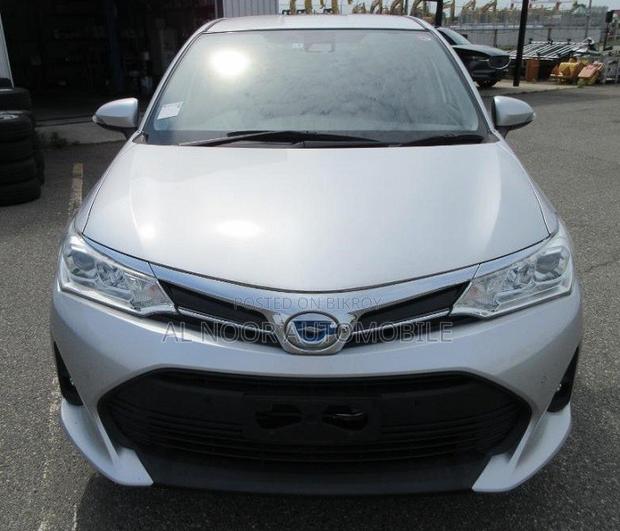 Toyota Corolla Fielder 2021 Silver