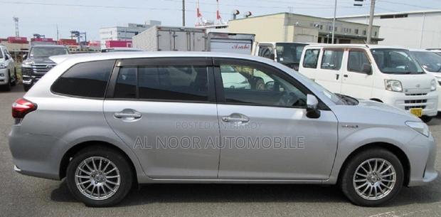 Toyota Corolla Fielder 2021 Silver