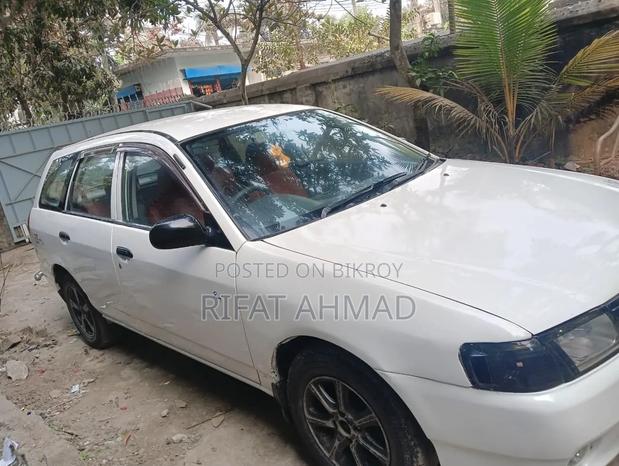 Nissan Advan 2003 White