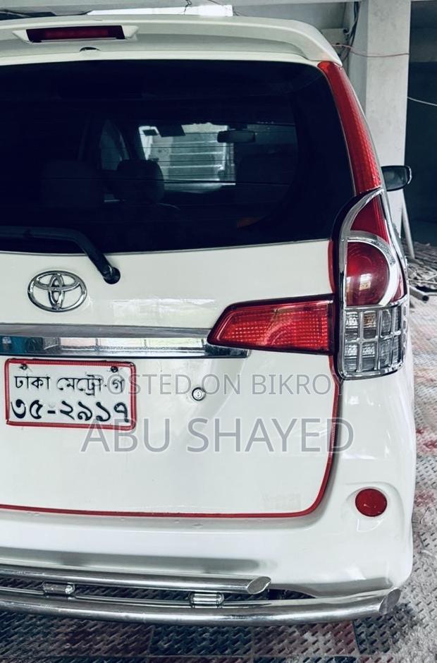 Toyota Avanza 2012 White