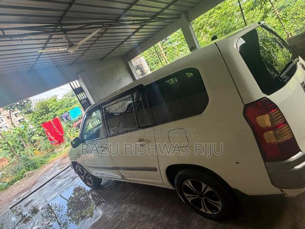 Toyota Probox 2003 Off White
