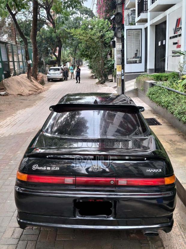 Toyota Mark II 1992 Black