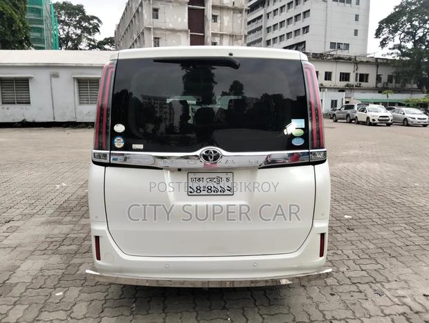 Toyota Noah 2019 Pearl