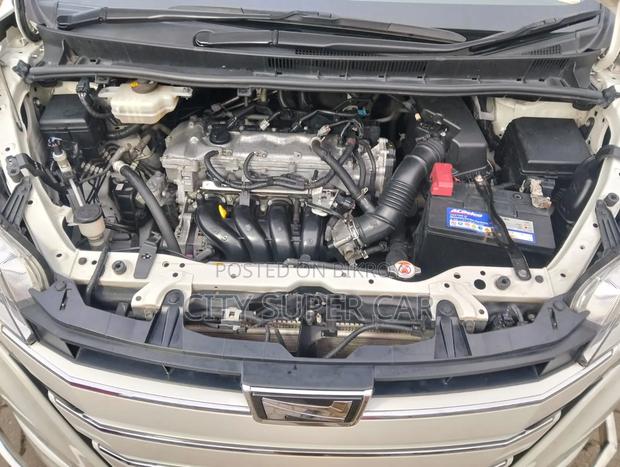 Toyota Noah 2019 Pearl